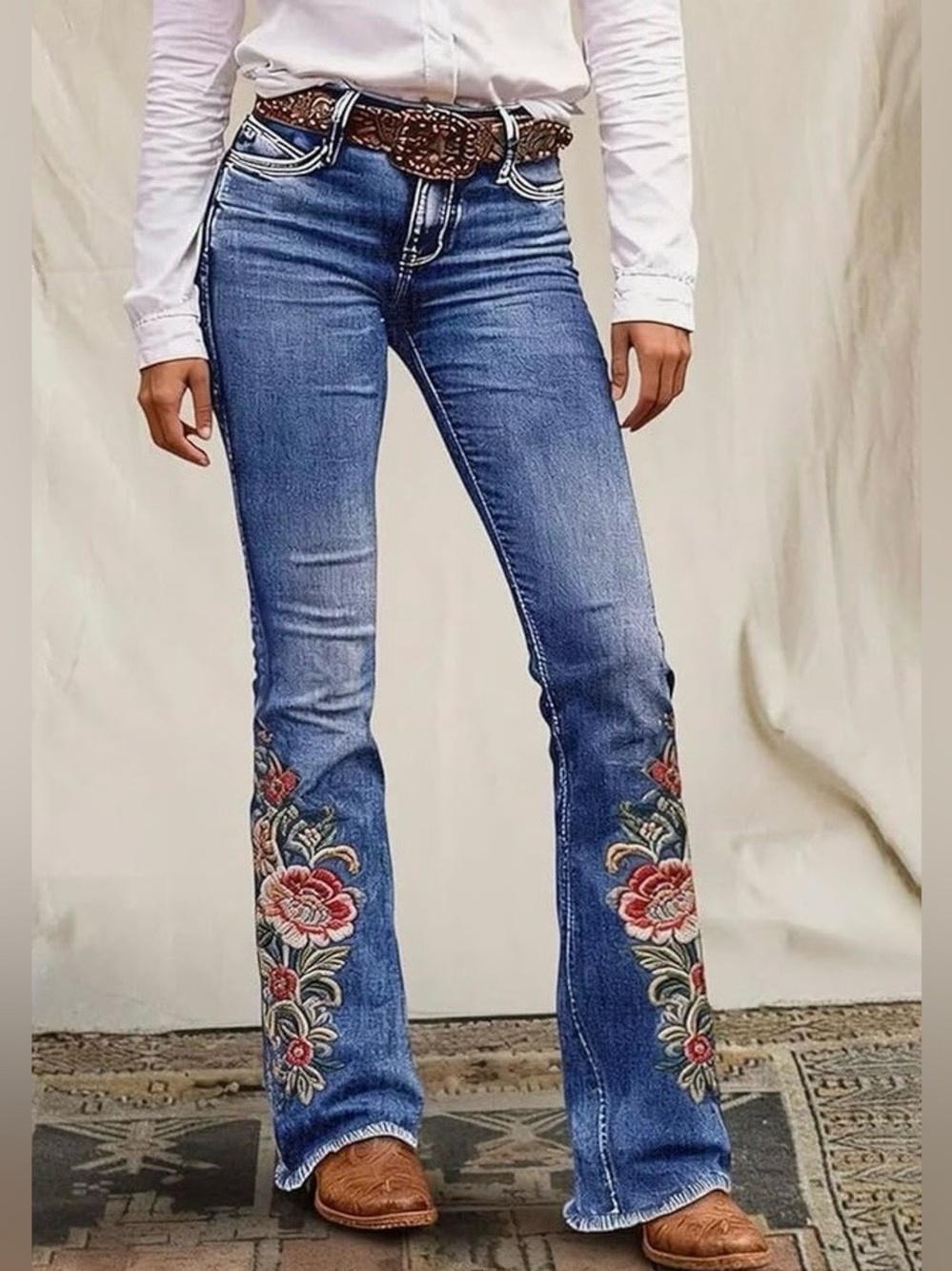 Flamingals Floral Embroidered Mid Rise Bootcut Jeans Size Medium NWT